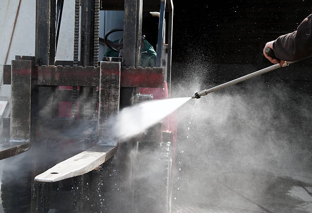 Best Machinery and Equipment Cleaning  in Litchfield, MN
